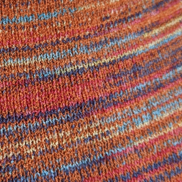 Vertigo Top Space Dye Multicolor Knit Elbow Length Sleeve Round Neck S NWT - Picture 10 of 12